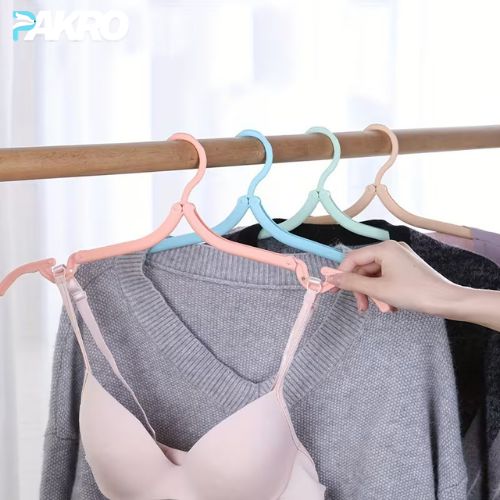 Foldable Clothes Hanger with a Compact Design - Anti-Slip Functionality