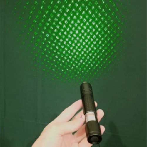 Very Powerful Green Laser Light Aluminum Alloy Body Black Color Two Mode Lighting