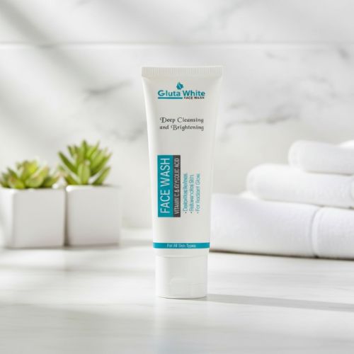 Gluta White Face Wash Deep Cleansing And Brightening