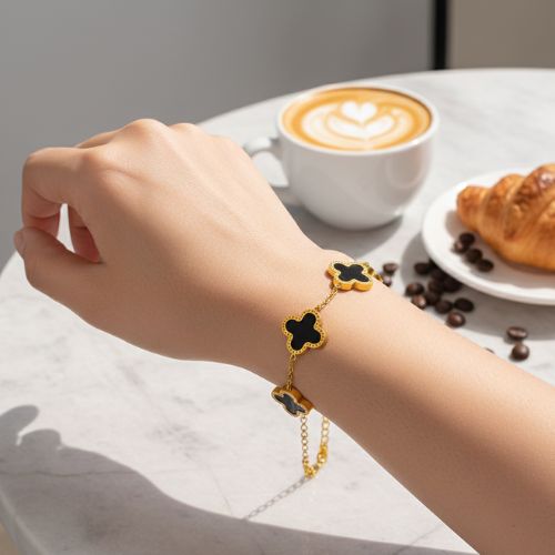 QXT-134 Clover Bracelet – Stainless Steel | Elegant & Durable Accessory