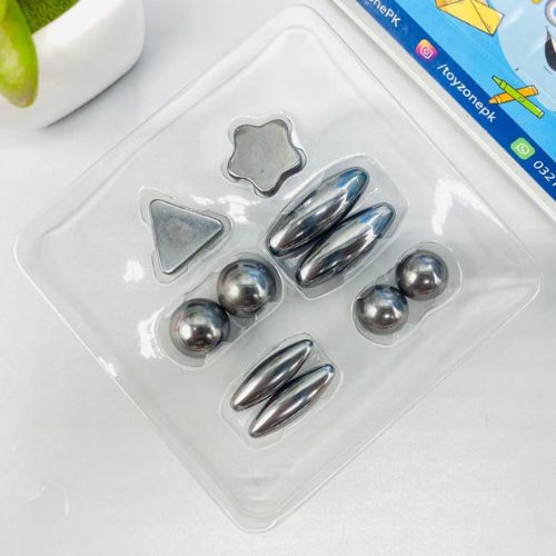10 pcs Buzzing Magnet Toys for Kids - Random Shapes