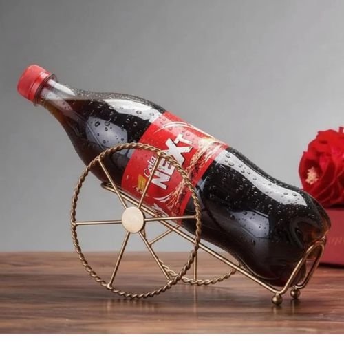 Retro Metal Cold Drink Stand Golden Iron Bottle Rack