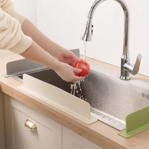 Silicon Sink Splash Guard Durable Quality Comfortable Use (Random Color)