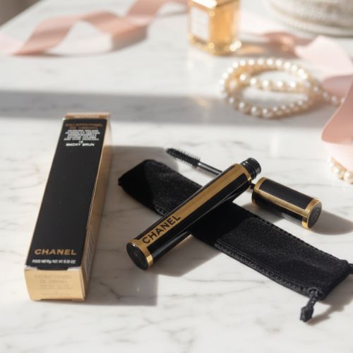 Le Volume De Chanel Mascara - Instant Volume, Fuller & Thicker Lashes
