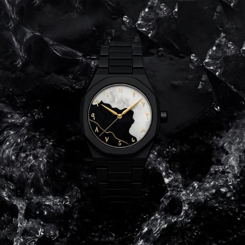 Black Aura Watch Elegant Design Perfect For Daily Wear & Special Occasions